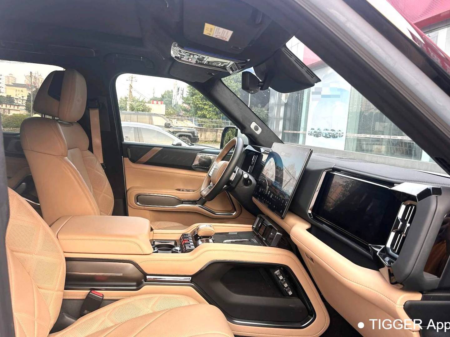 Formula Leopard‌ 2025 Leopard 8 2.0T Stepless Intelligent Brave Flagship Edition 7-seater Automatic Transmission