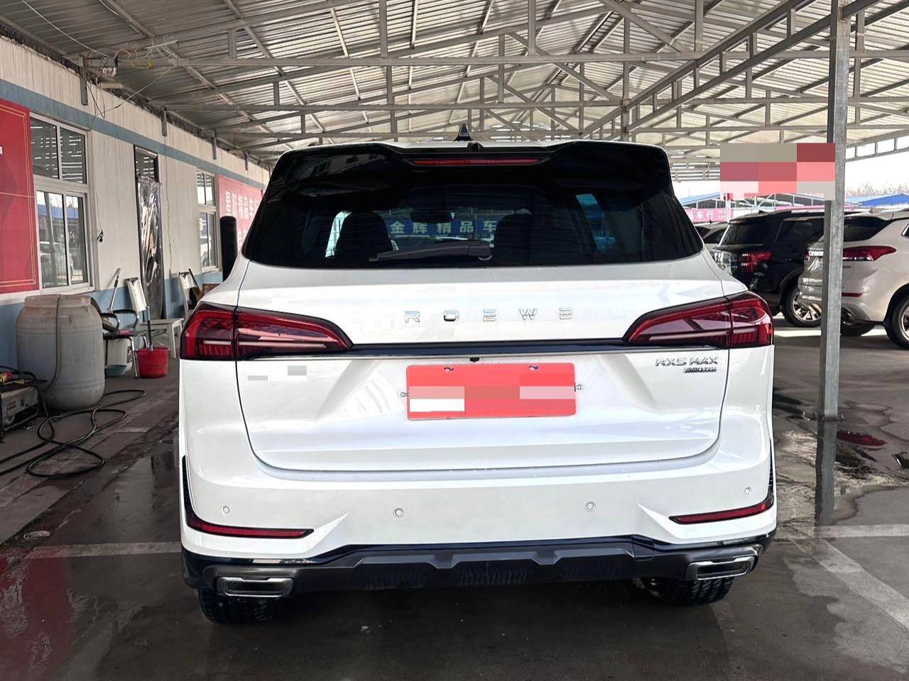 ROEWE 2022 RX5 MAX 1.5T has a premium version with automatic transmission