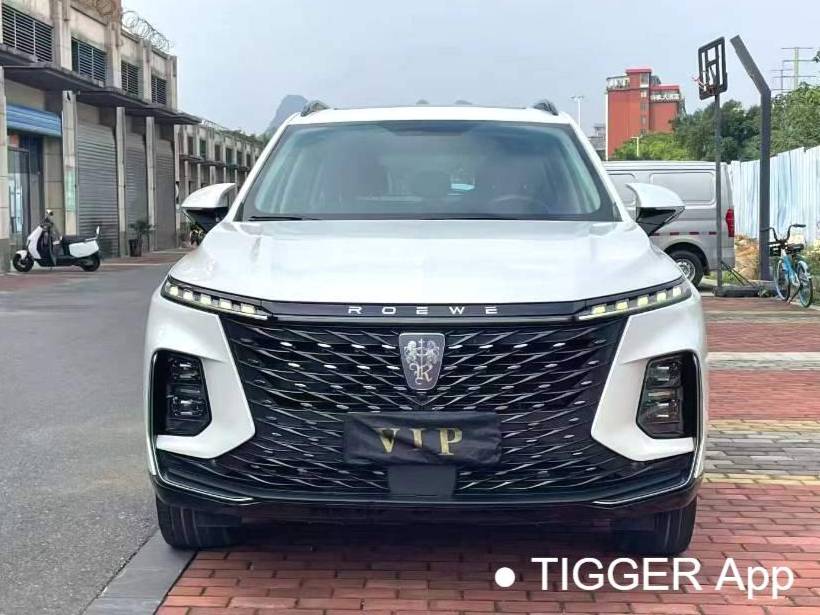 ROEWE 2022 RX5 MAX 1.5T has a premium version with automatic transmission