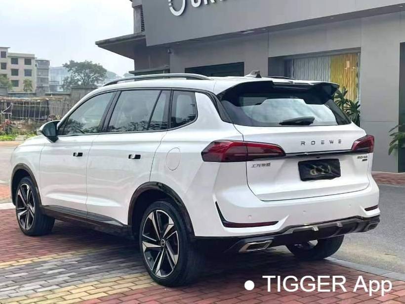 ROEWE 2022 RX5 MAX 1.5T has a premium version with automatic transmission