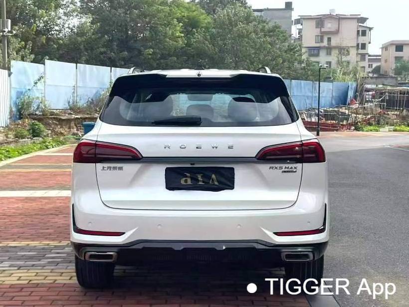 ROEWE 2022 RX5 MAX 1.5T has a premium version with automatic transmission
