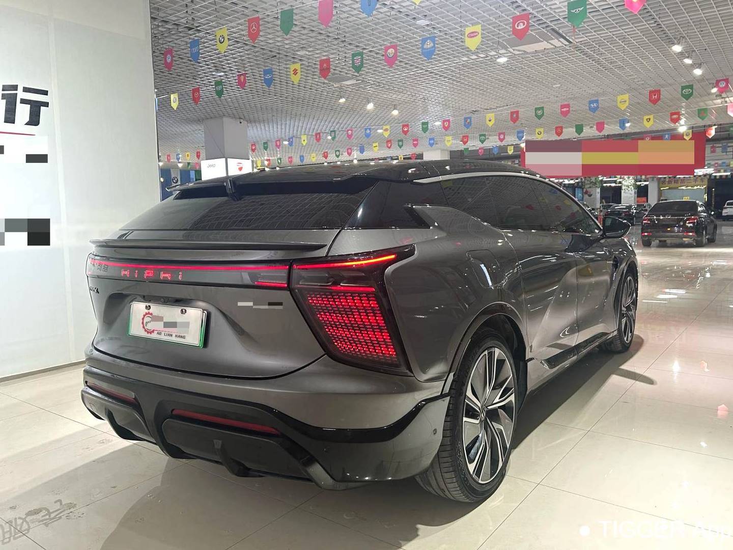 HiPhi 2022 HiPhi X Creative Edition 6-seater long endurance automatic transmission