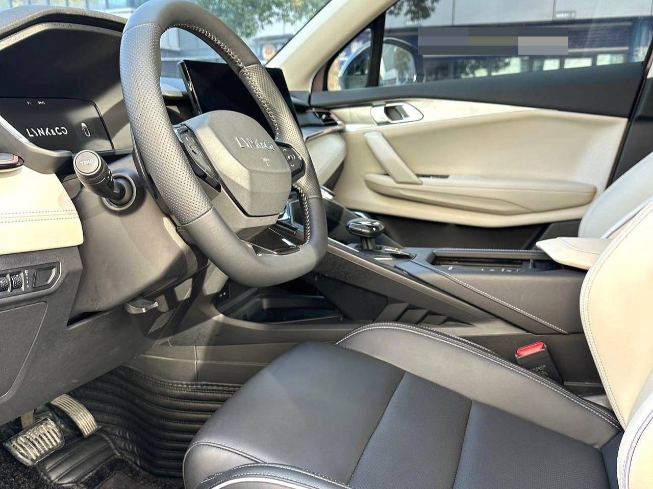 LYNK&CO 2023 LYNK&CO 06 1.5T Remix Hero Automatic Transmission