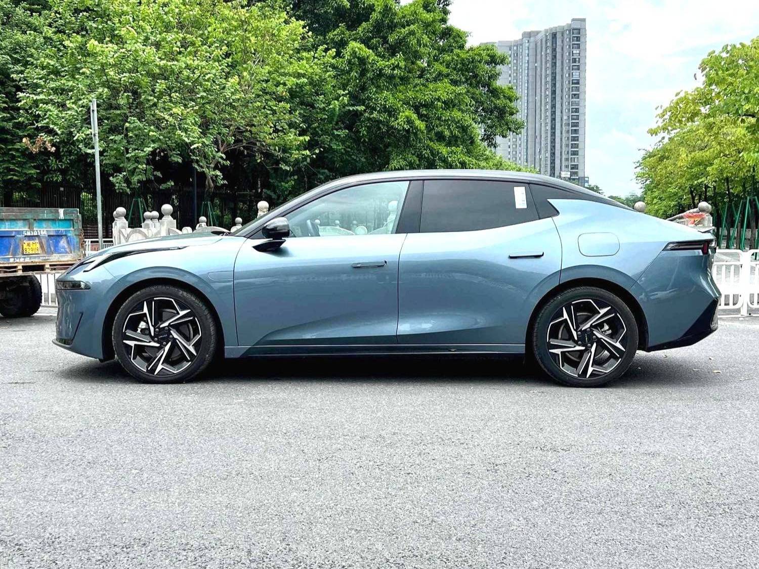 LYNK&CO 2025 LYNK&CO 07 EM-P 1.5T 126 Long Range Intelligent Driving Ultra Automatic Transmission
