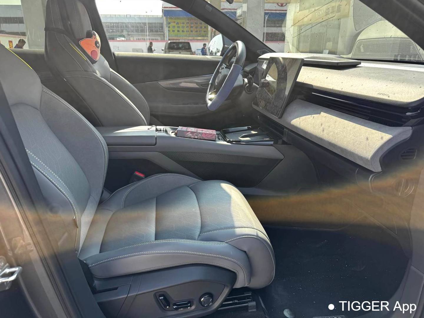 LYNK&CO 2025 LYNK&CO 08 EM-P 1.5T 120km Long Range Pro Automatic Transmission