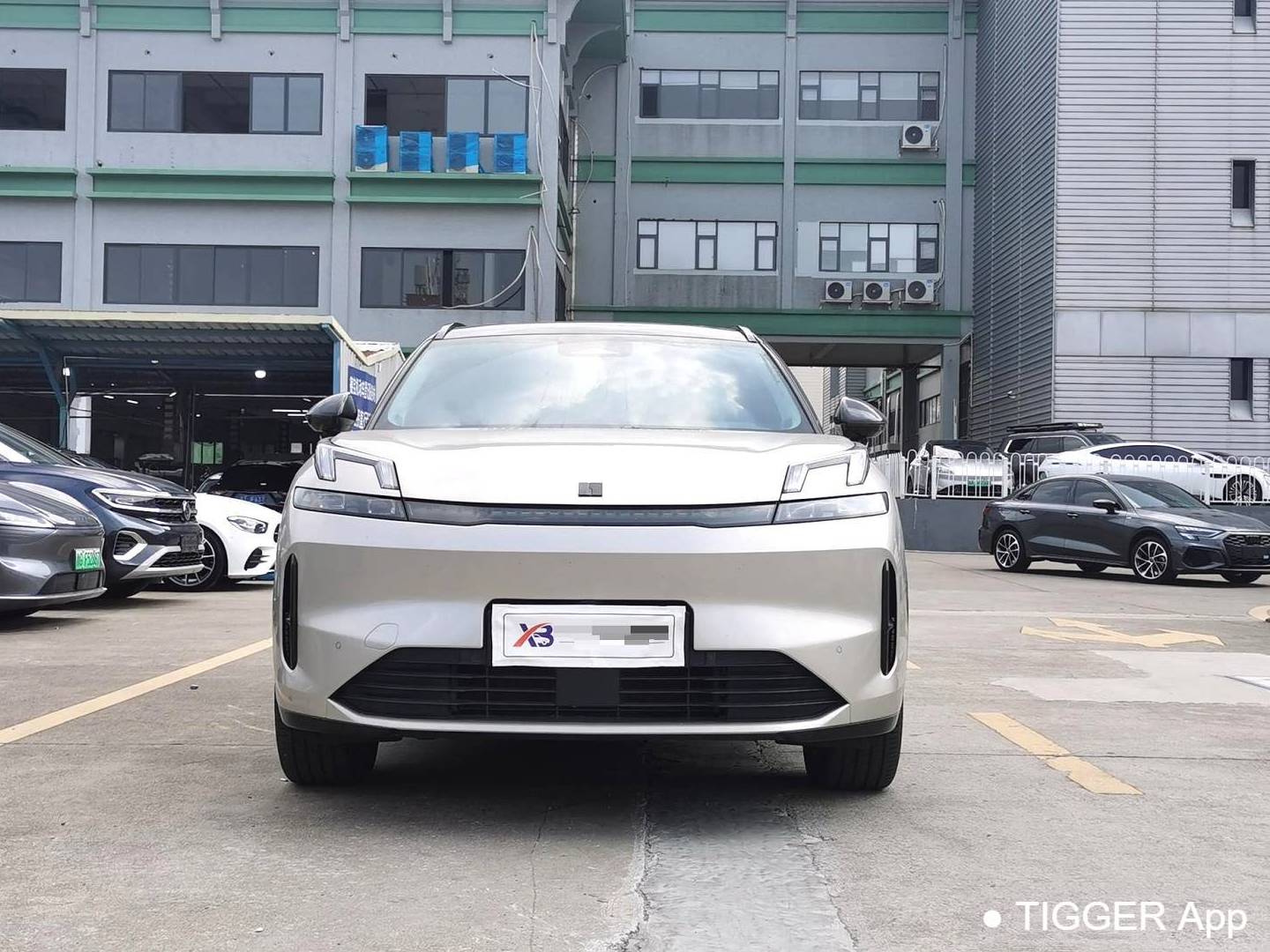 LYNK&CO 2023 LYNK&CO 08 EM-P 1.5T 220km four-wheel drive performance Halo automatic transmission