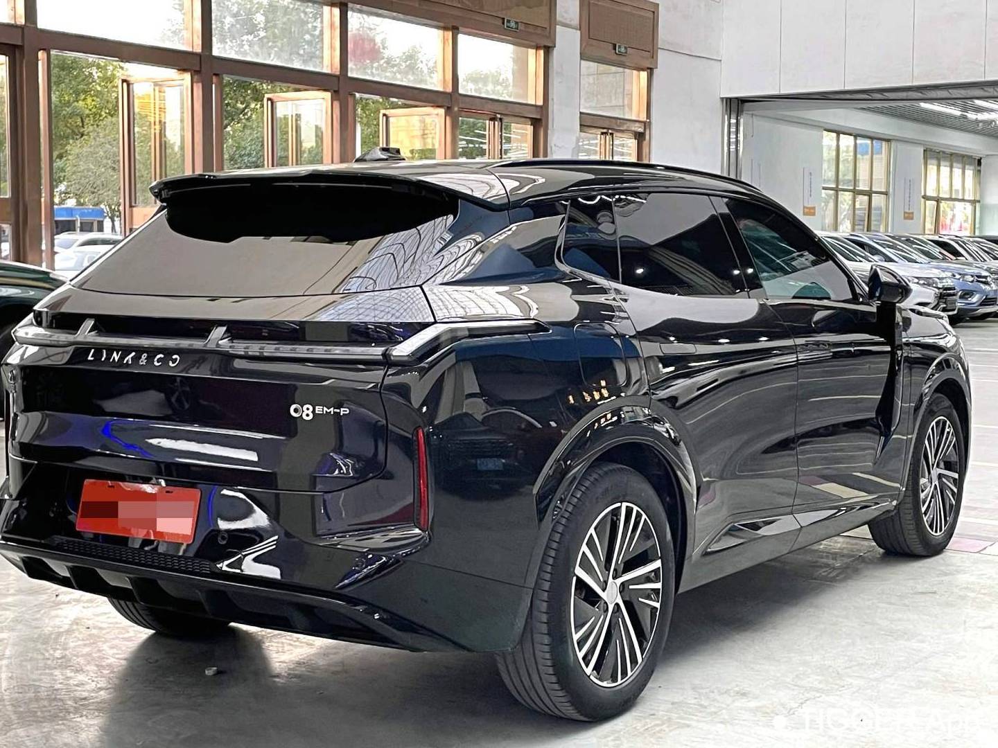LYNK&CO 2023 LYNK&CO 08 EM-P 1.5T 245km Ultra Long Range Halo Automatic Transmission