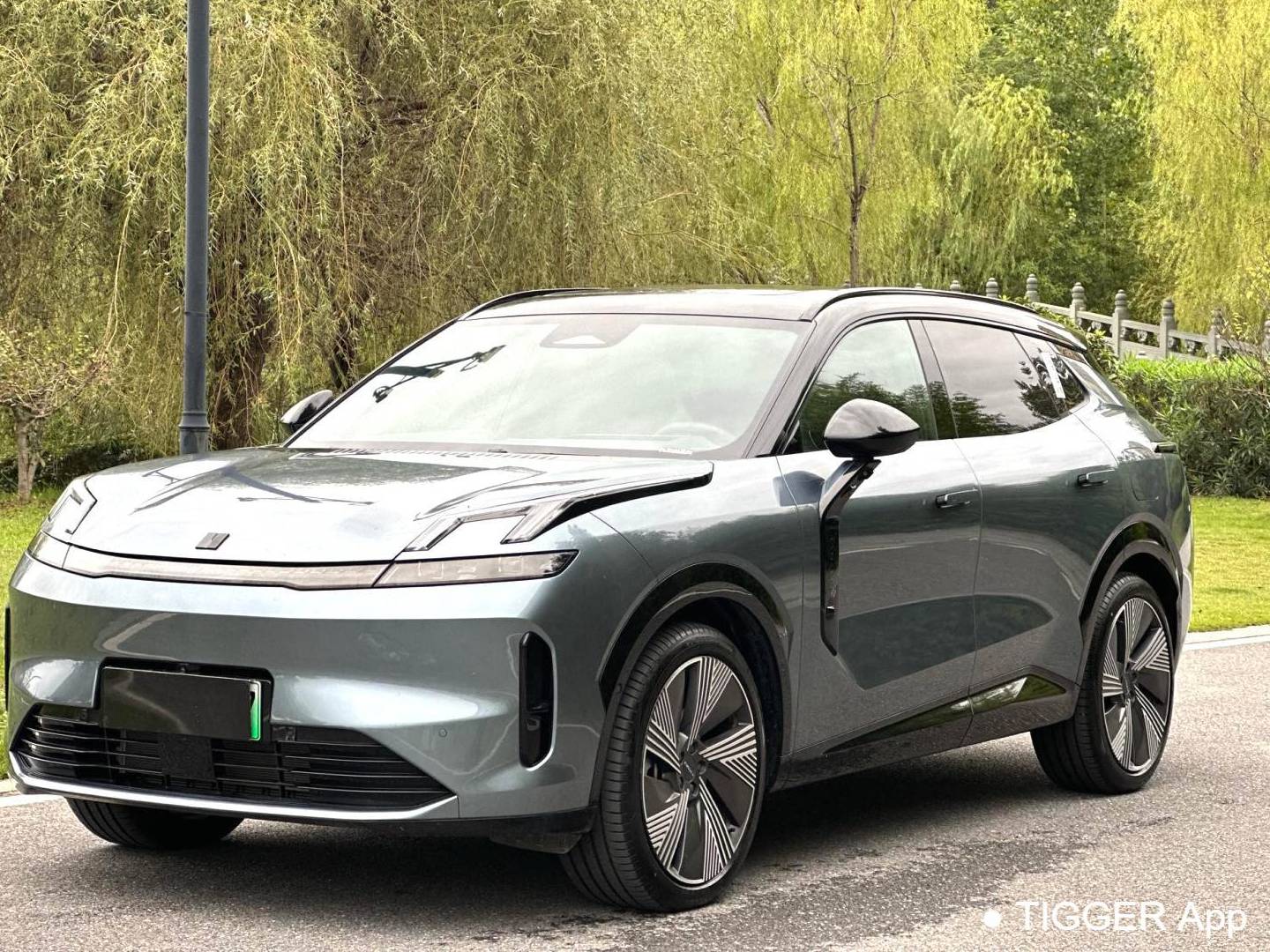 LYNK&CO 2025 LYNK&CO 08 EM-P 1.5T 220km four-wheel drive performance Halo automatic transmission
