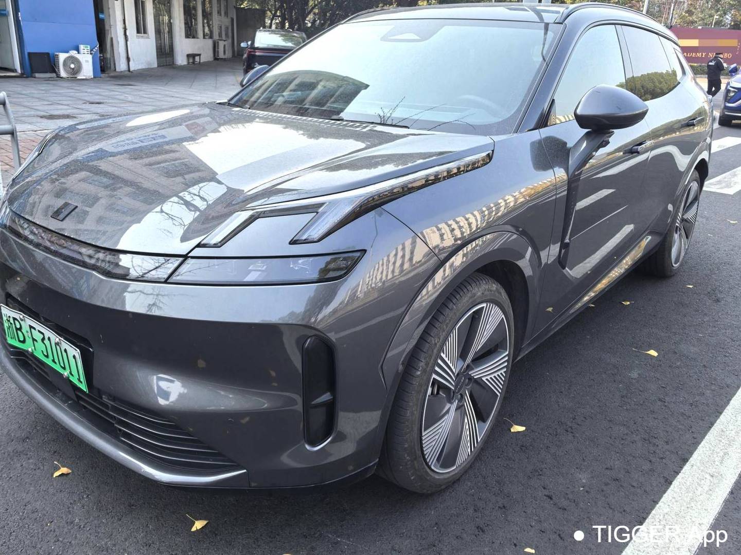 LYNK&CO 2023 LYNK&CO 08 EM-P 1.5T 245km Ultra Long Range Halo Automatic Transmission