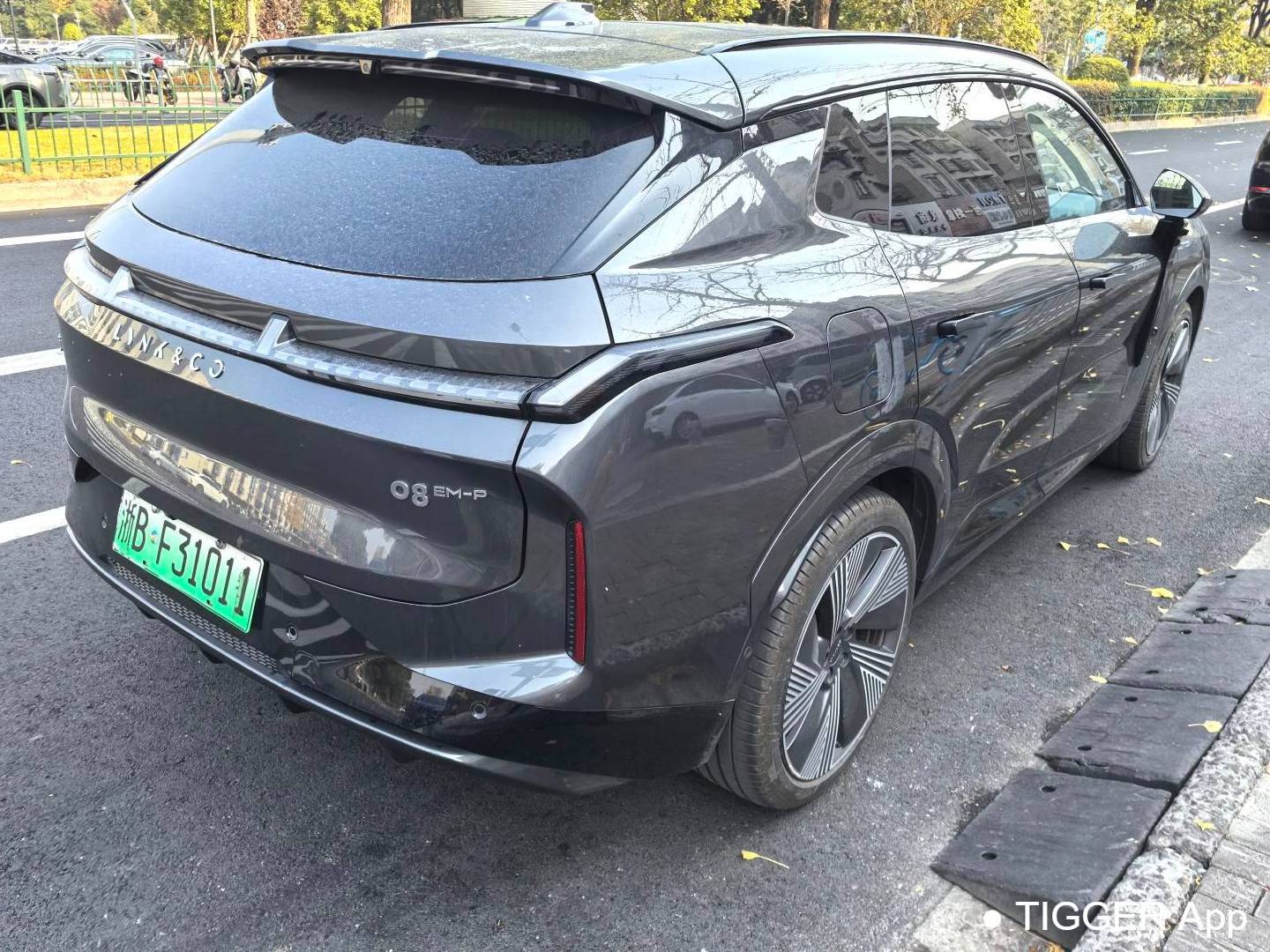 LYNK&CO 2023 LYNK&CO 08 EM-P 1.5T 245km Ultra Long Range Halo Automatic Transmission