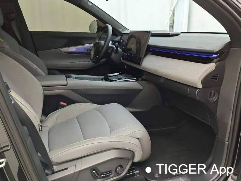 LYNK&CO 2025 LYNK&CO 08 EM-P 1.5T 120km Long Range Plus Automatic Transmission