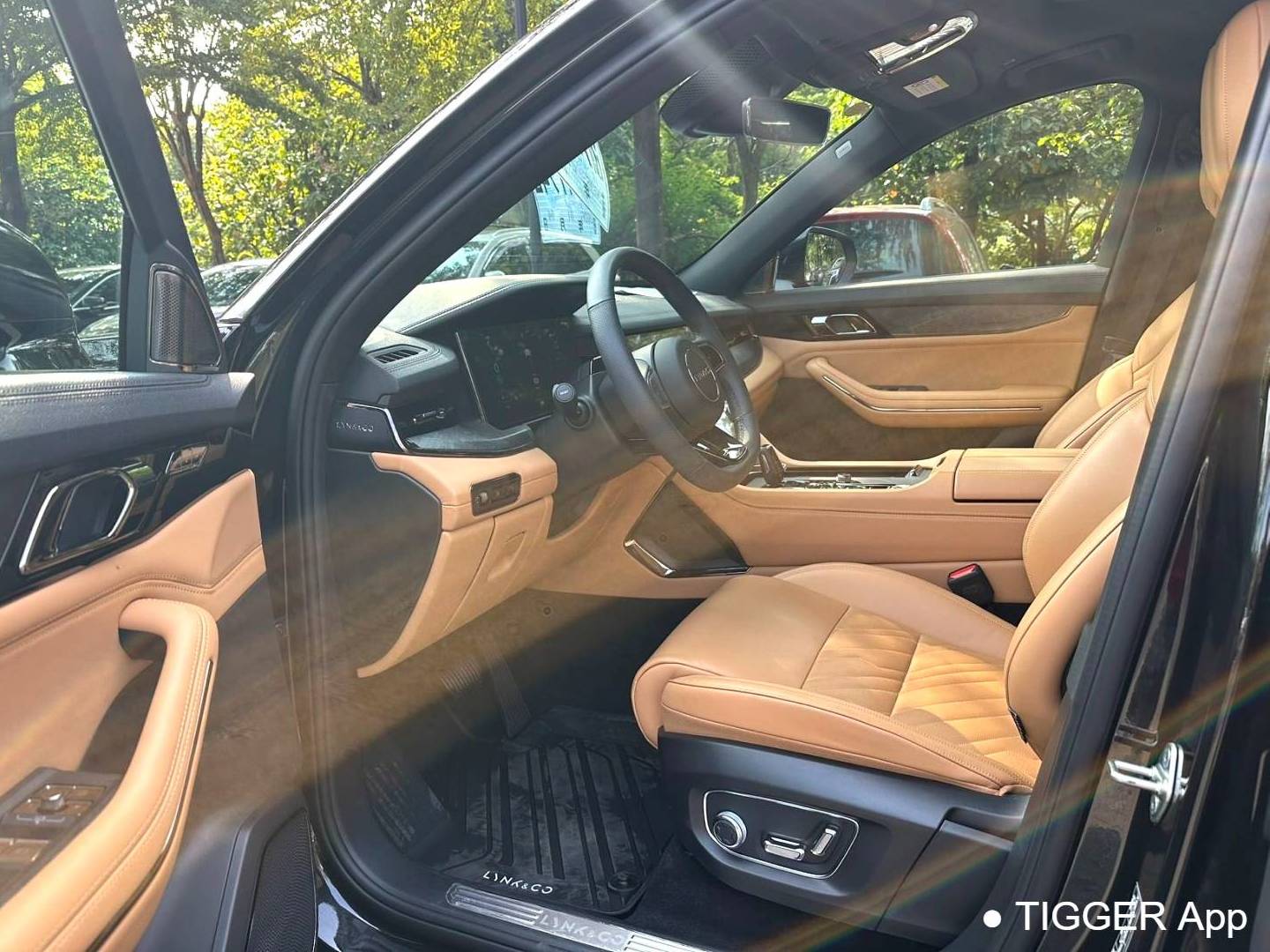 LYNK&CO 2024 LYNK&CO 09 EM-P 2.0TD ULTRA 6-seater automatic transmission