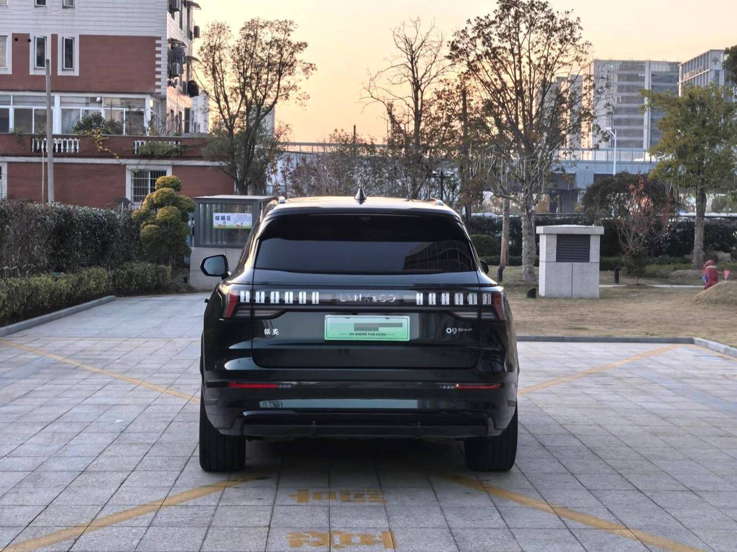 LYNK&CO 2024 LYNK&CO 09 EM-P 2.0TD ULTRA 6-seater automatic transmission