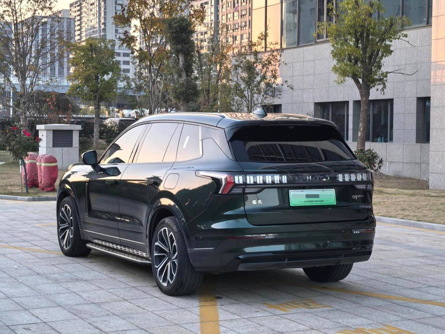 LYNK&CO 2024 LYNK&CO 09 EM-P 2.0TD ULTRA 6-seater automatic transmission