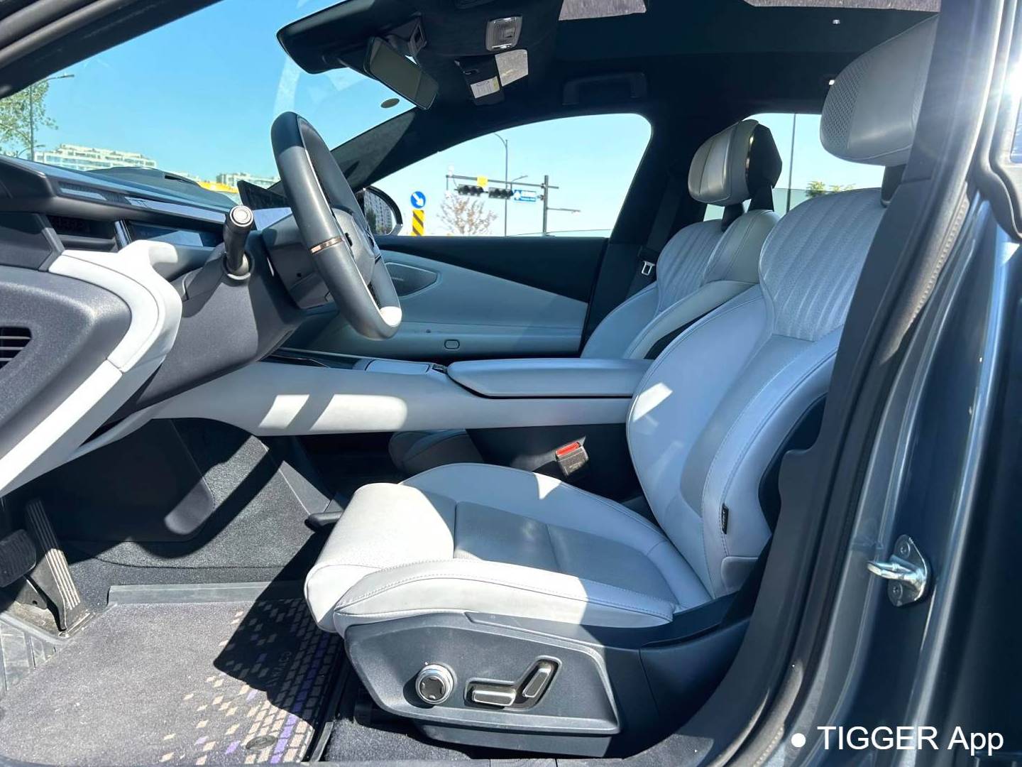 LYNK&CO 2025 Z10 95kWh 702km four-wheel drive intelligent driving Ultra automatic transmission