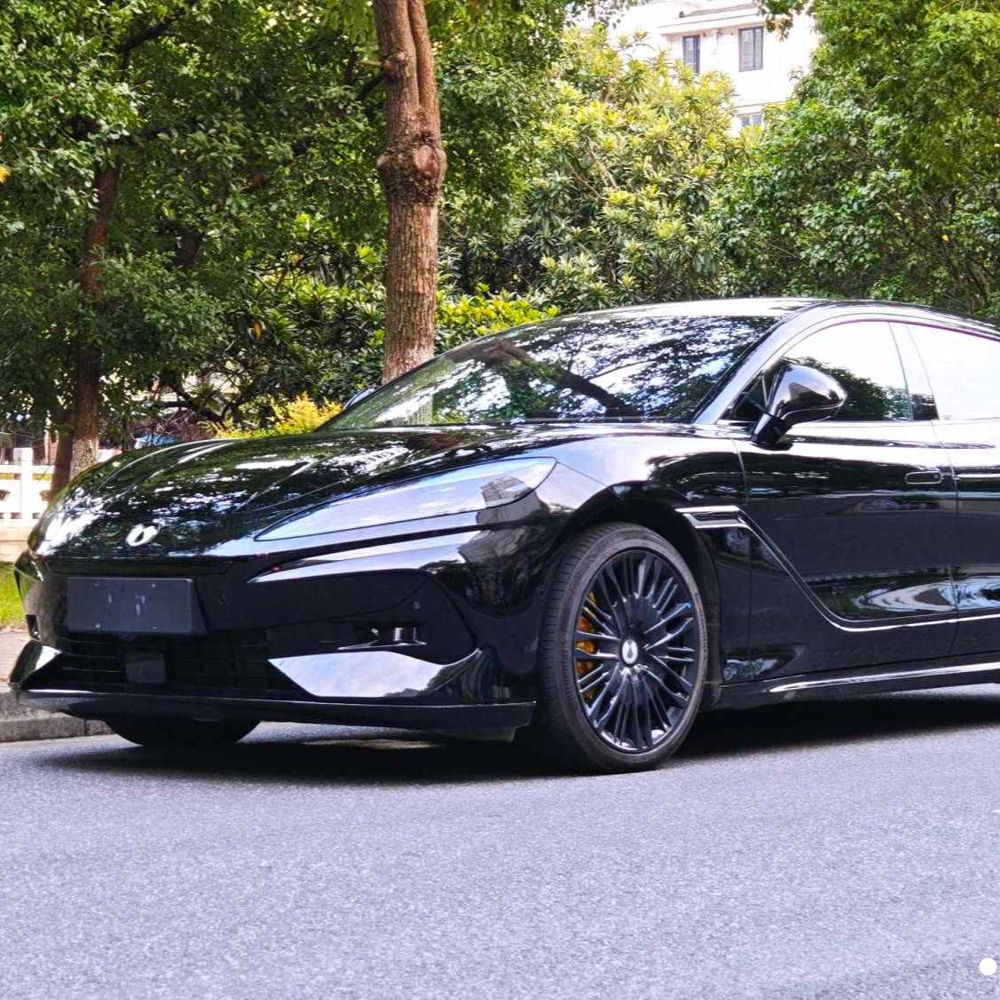 DENZA 2024 Z9GT 2.0T Stepless 1100 4WD Ultra Edition Automatic Transmission سيارة مستعملة
