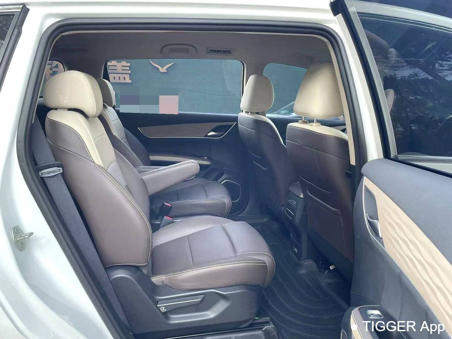 BYD SONG MAX New Energy 2022 SONG MAX DM-i 1.5 Stepless 105KM Executive Edition Automatic Transmission