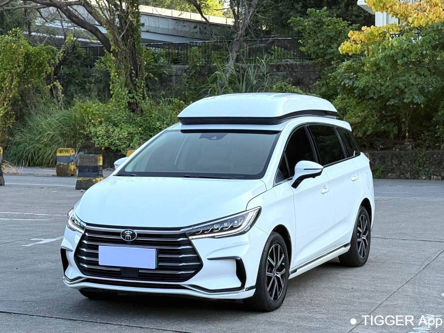 BYD SONG MAX New Energy 2022 SONG MAX DM-i 1.5 Stepless 105KM Executive Edition Automatic Transmission
