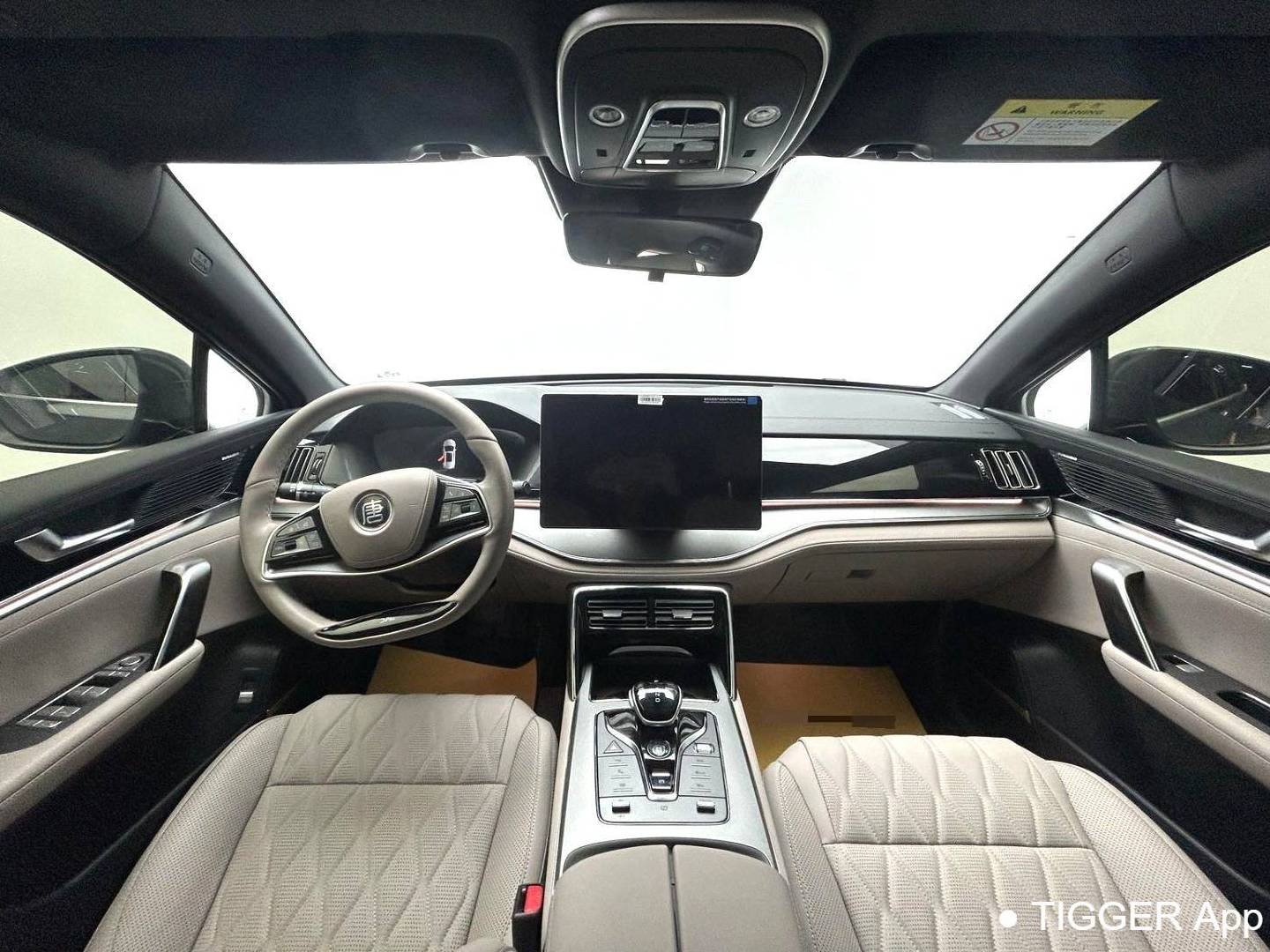 BYD TANG New Energy 2024 TANG DM-i 1.5T Stepless Honor Edition 112KM Honor Automatic Transmission