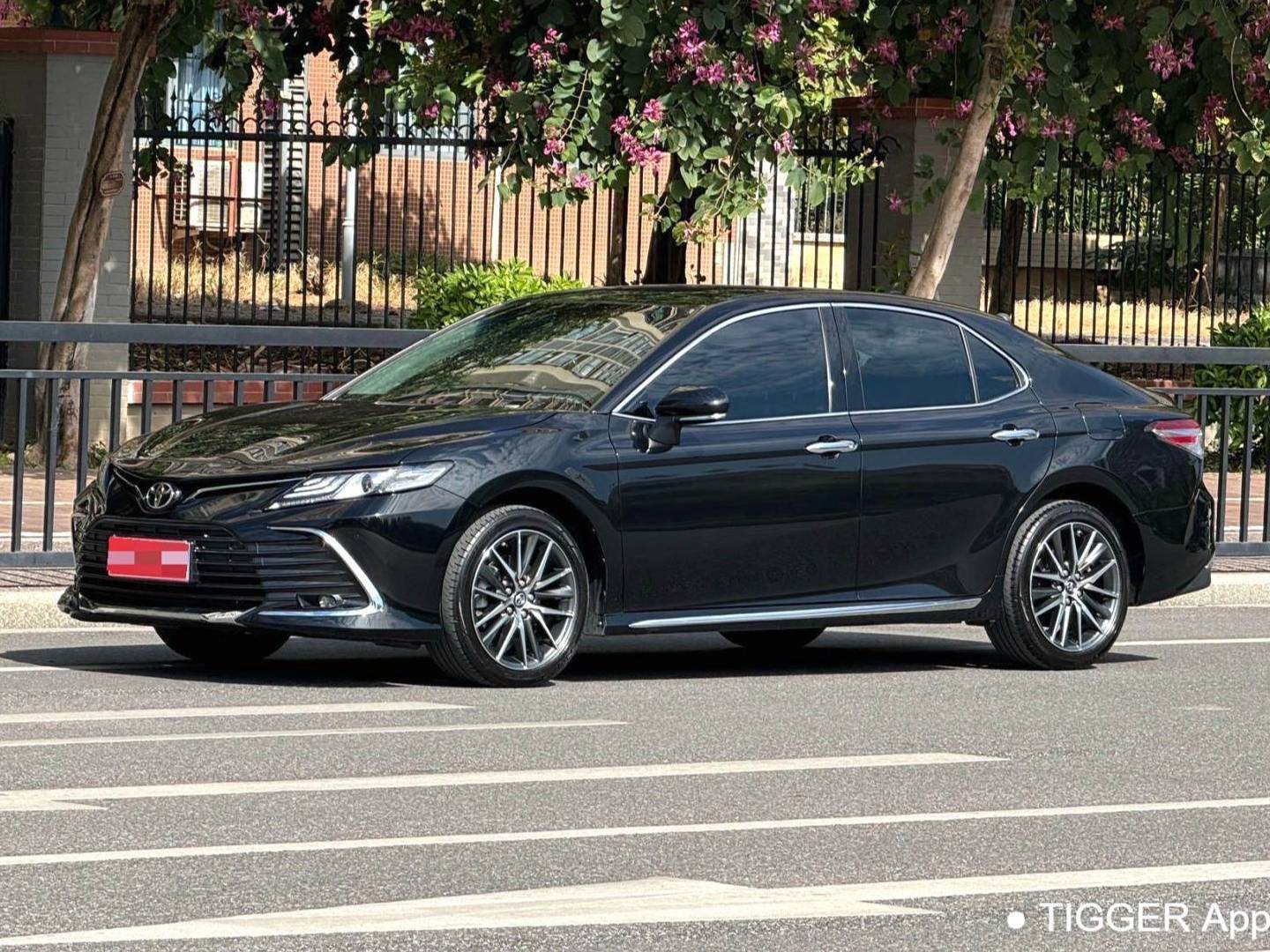 Toyota CAMRY 2023 2.5G Luxury Edition Automatic Transmission