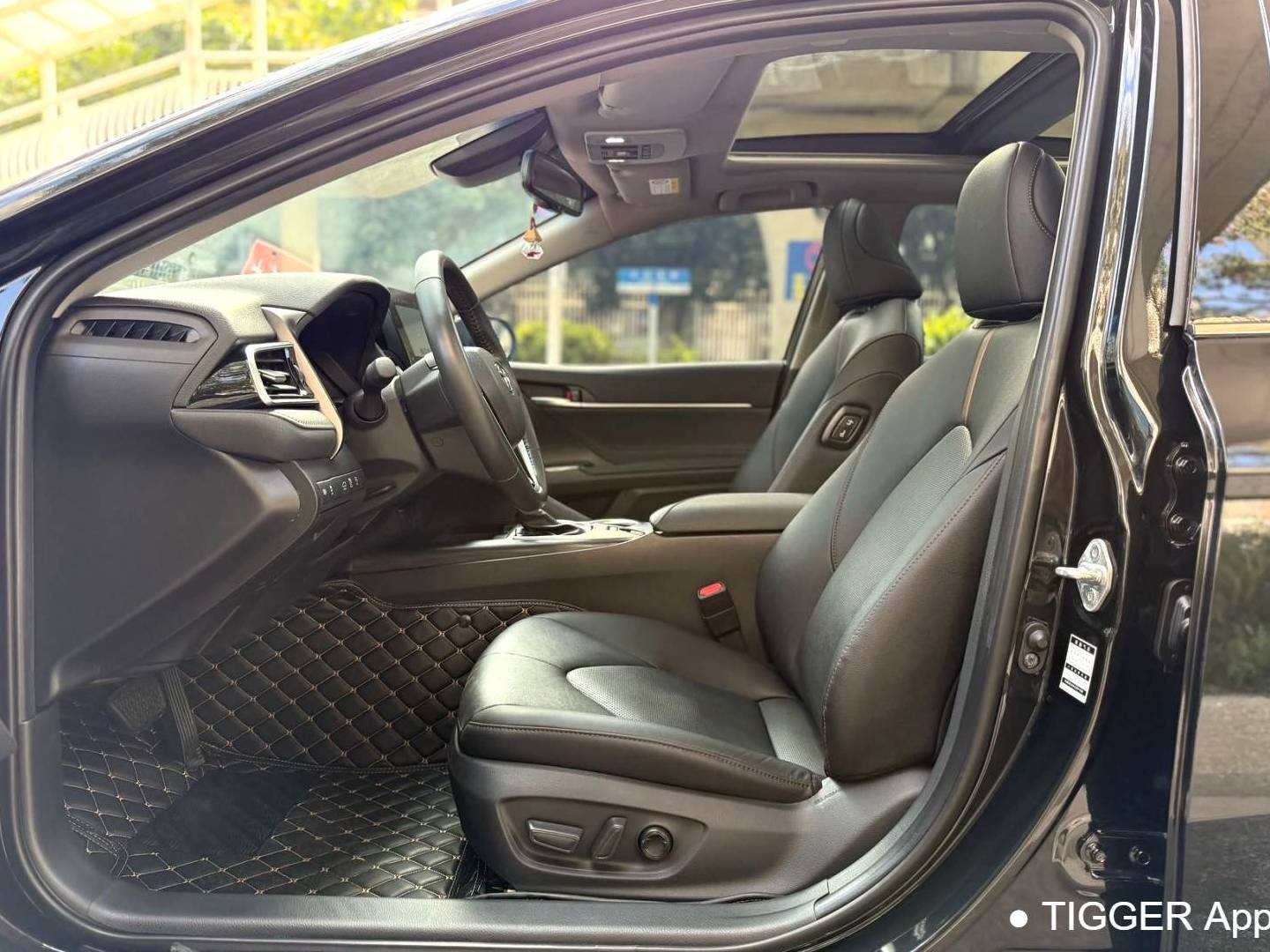 Toyota CAMRY 2023 2.5G Luxury Edition Automatic Transmission