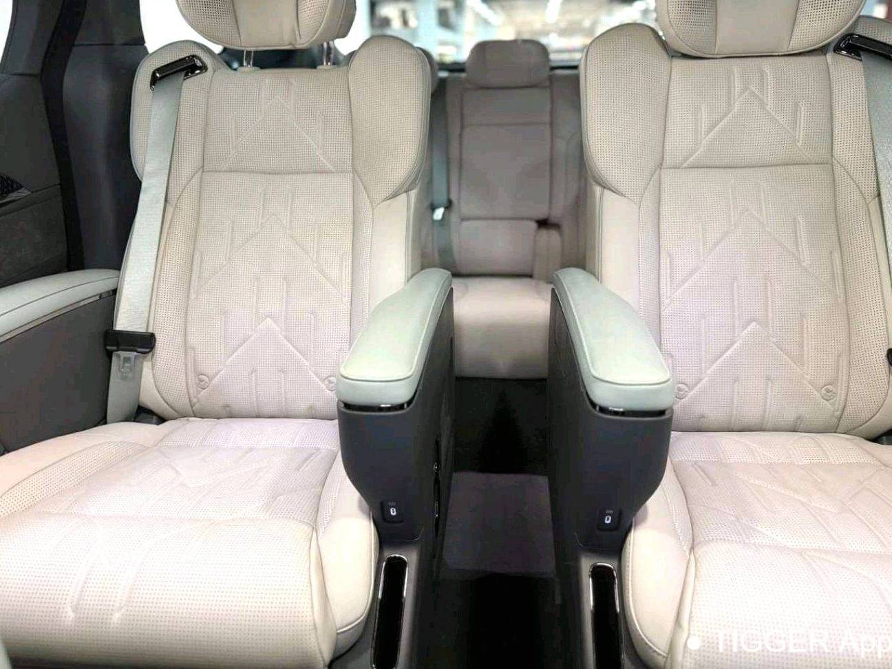 ZEEKR 2024 ZEEKR 009 seven seater aisle version 108kWh automatic transmission