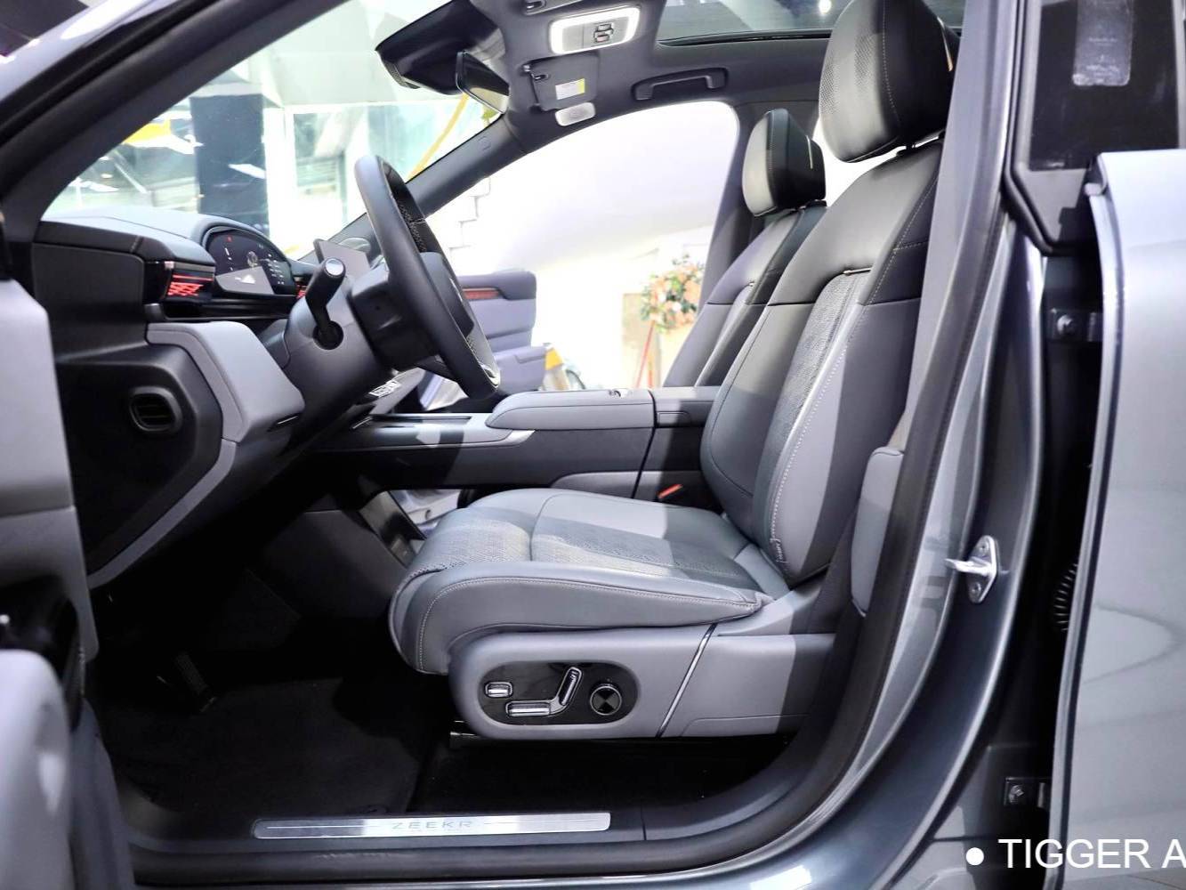 ZEEKR 2025 ZEEKR 7X 100kWh Long Range Rear Drive Intelligent Driving Edition Automatic Transmission