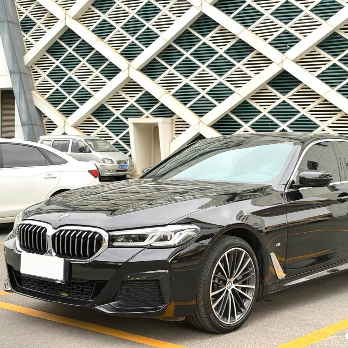 BMW 5 Series 2022 530Li 2.0T Leading Model M Sport Package (facelift) Automatic Transmission Used Car