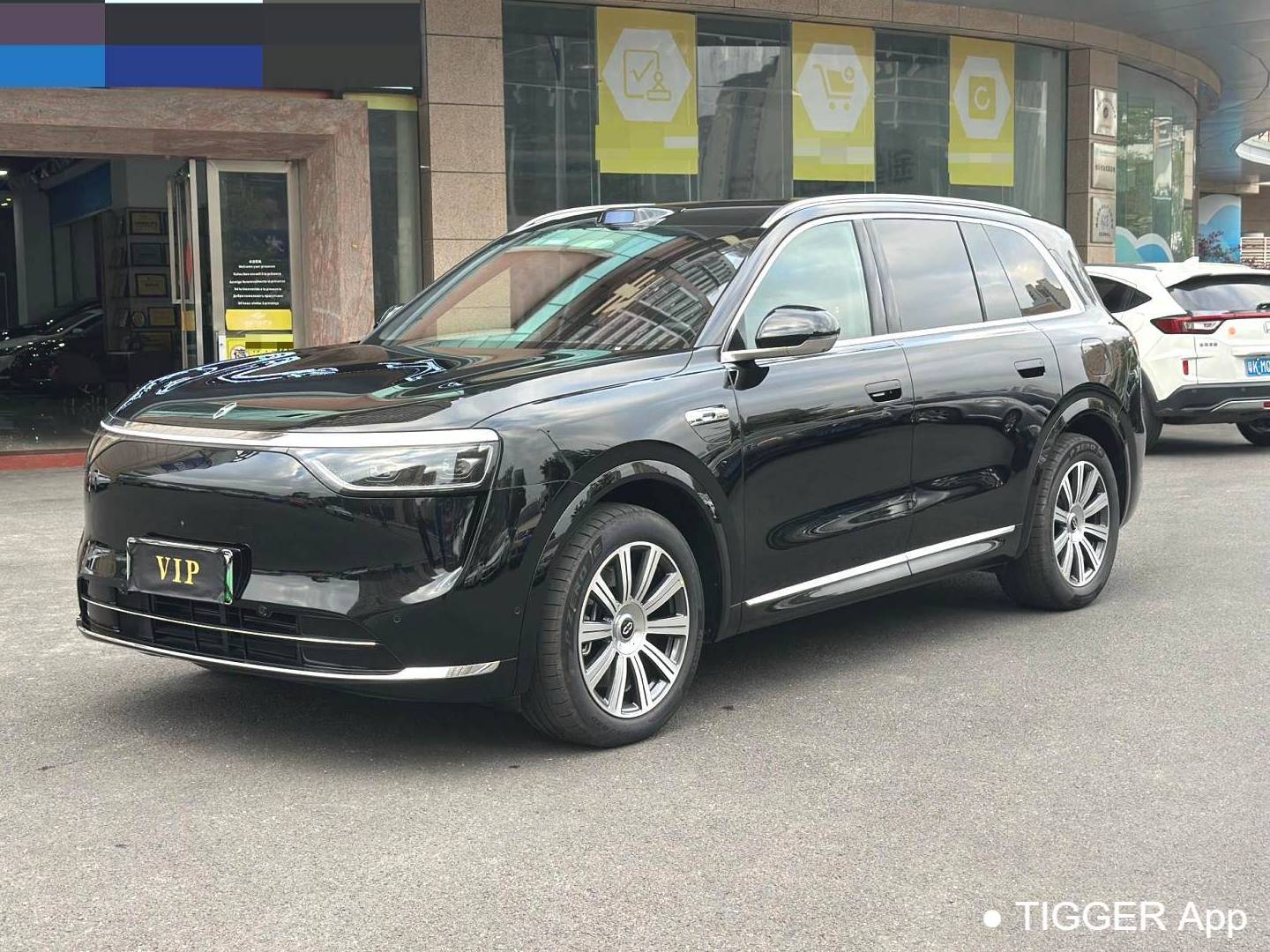 AITO 2025 AITO M8 Max+Edition 53.4kWh 6-seater Automatic Transmission