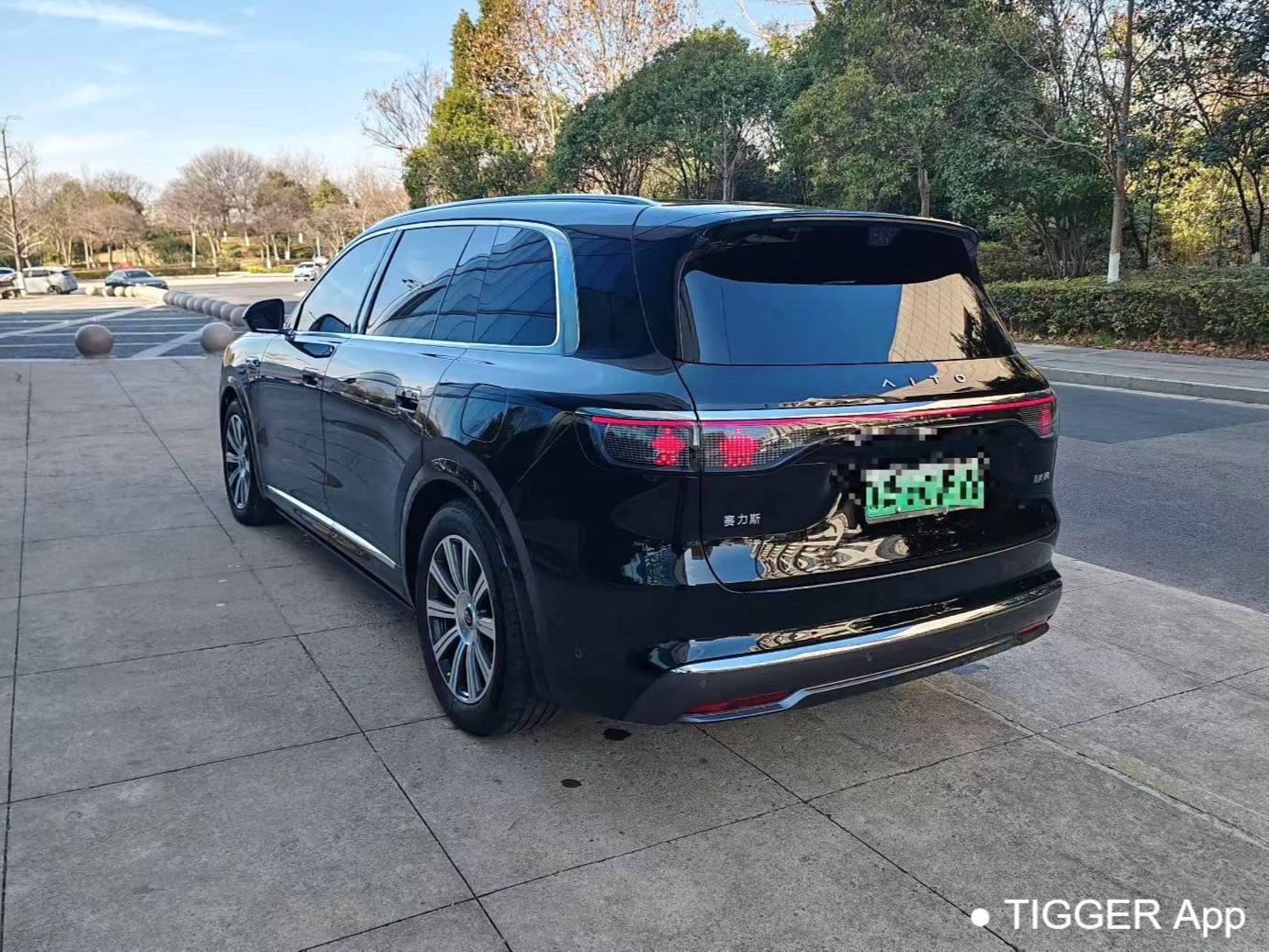 AITO 2025 AITO M8 Max+Edition 53.4kWh 5-seater Automatic Transmission