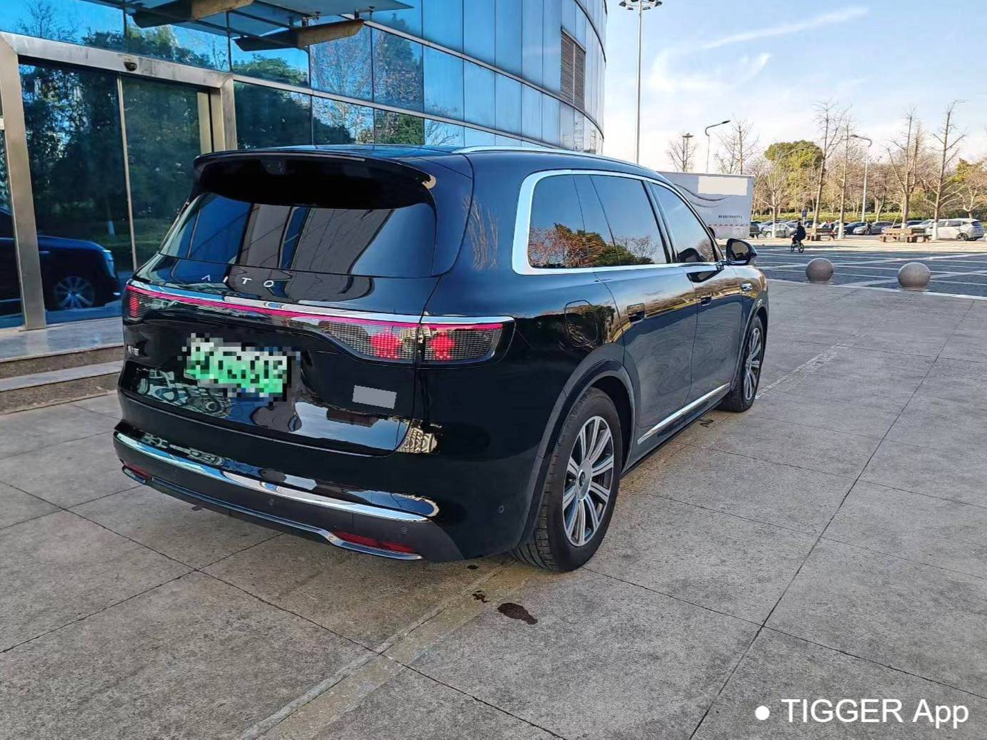 AITO 2025 AITO M8 Max+Edition 53.4kWh 5-seater Automatic Transmission