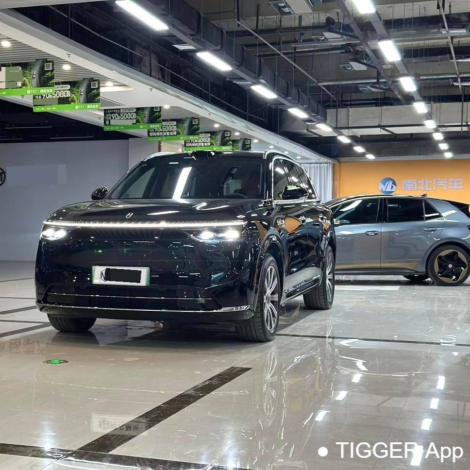 AITO 2025 AITO M8 Max Edition 37kWh 5-seater Automatic Transmission Подержанный автомобиль