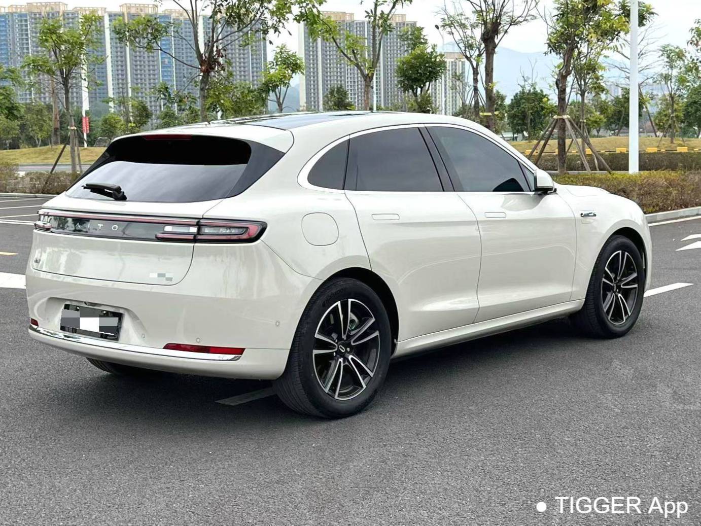 AITO 2025 AITO M5 Extended Range Ultra Rear Drive Automatic Transmission