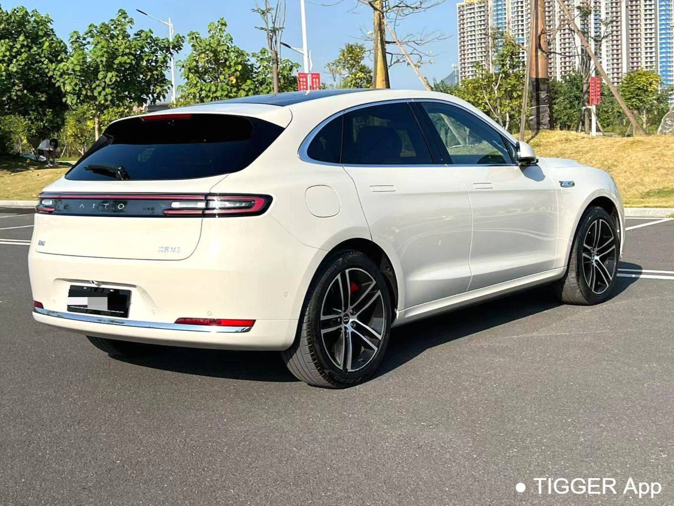 AITO 2025 AITO M5 Extended Range Ultra 4WD Automatic Transmission