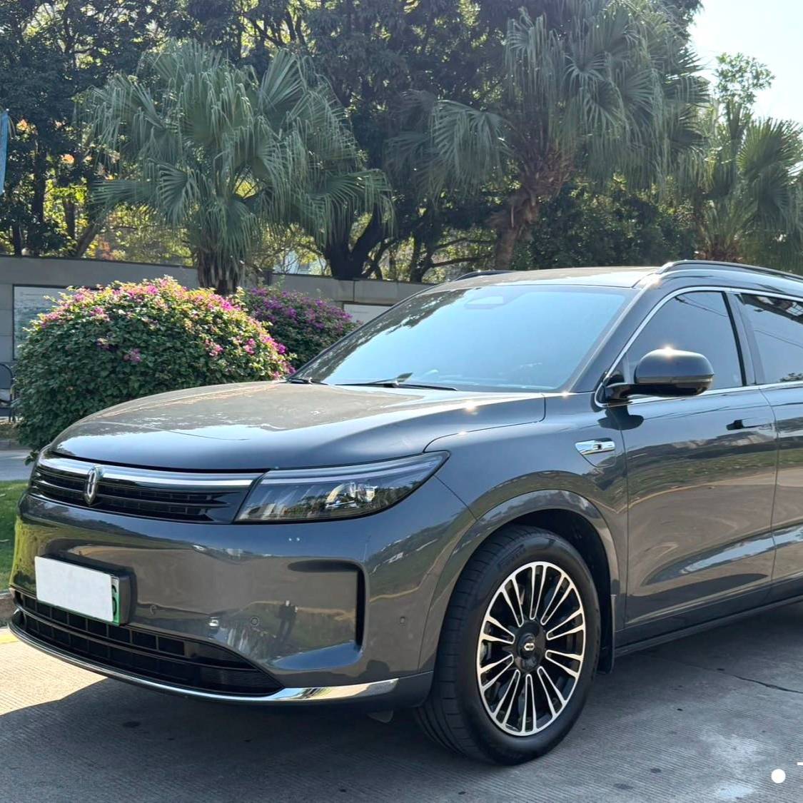 AITO 2024 AITO M7 Intelligent Driving 4WD Pro Edition 5-seater Automatic Transmission سيارة مستعملة