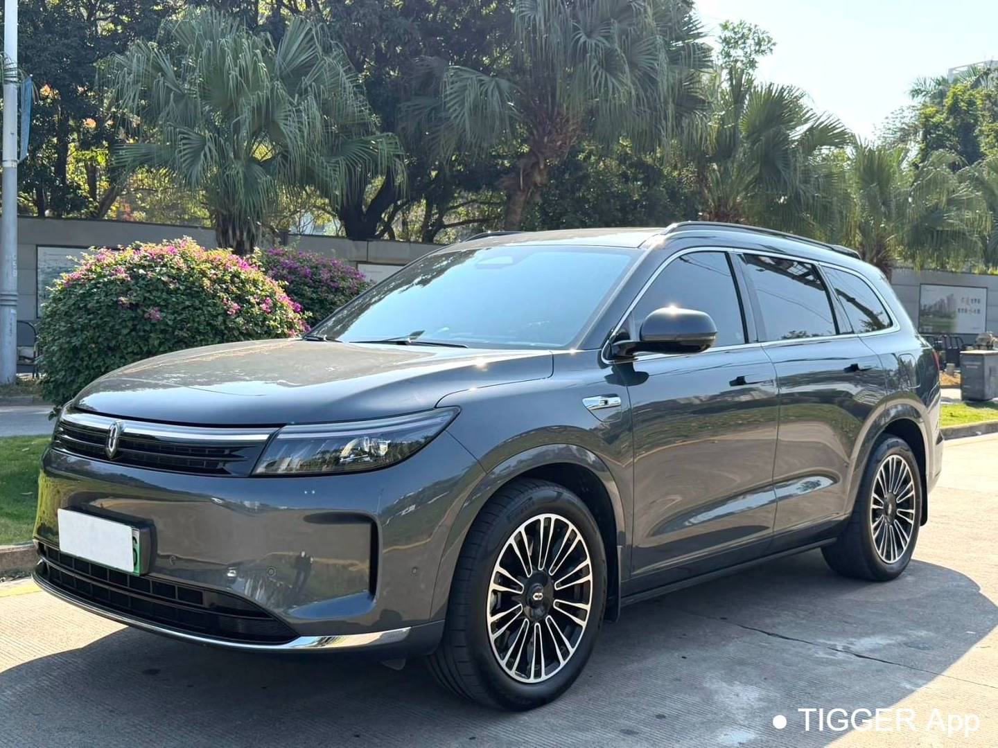AITO 2024 AITO M7 Intelligent Driving 4WD Pro Edition 5-seater Automatic Transmission