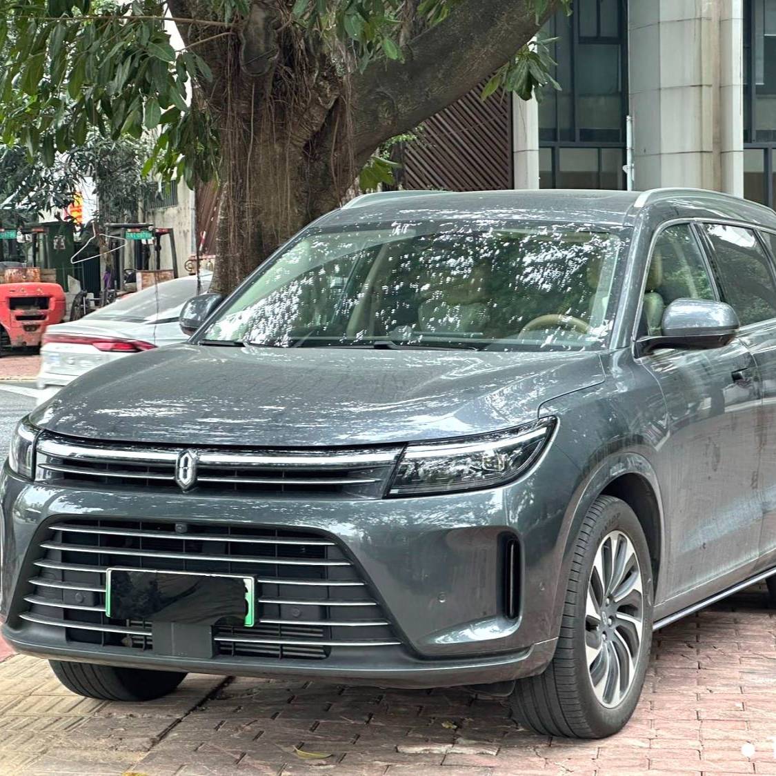 AITO 2024 AITO M7 2WD Plus 5-seater automatic transmission سيارة مستعملة