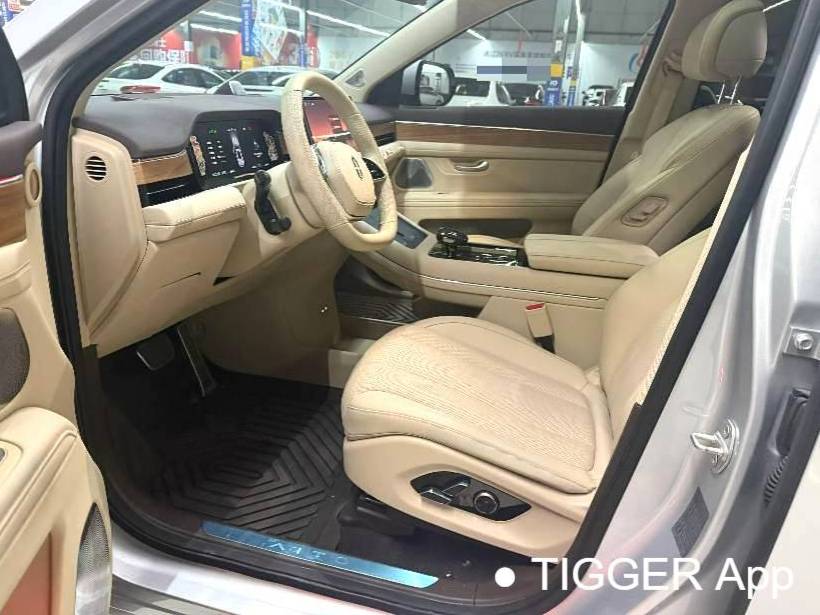 AITO 2024 AITO M7 2WD Plus 5-seater automatic transmission