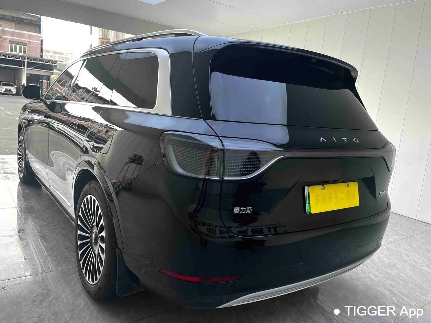 AITO 2024 AITO M9 Extended Range Ultra 42kWh Automatic Transmission