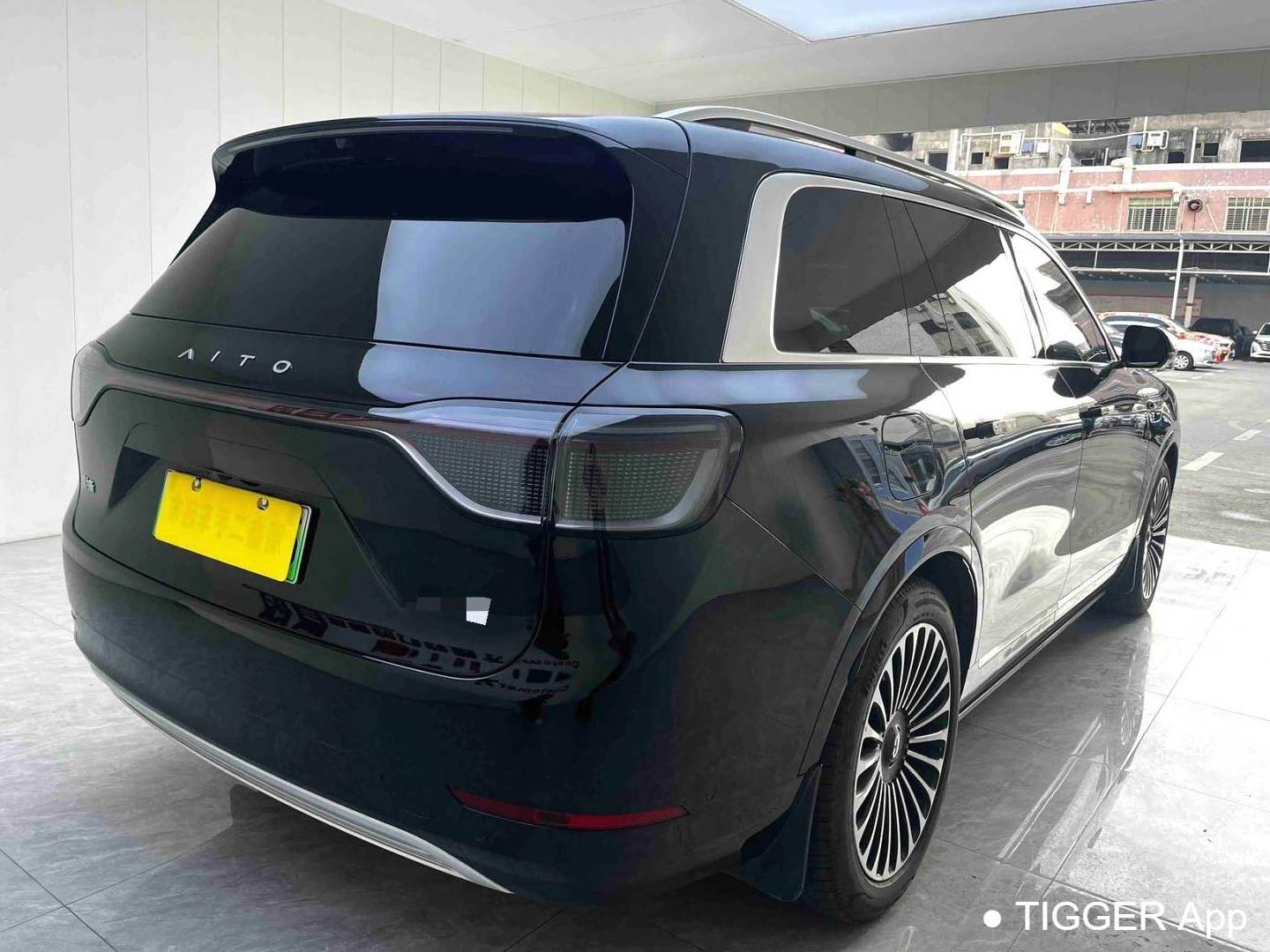 AITO 2024 AITO M9 Extended Range Ultra 42kWh Automatic Transmission