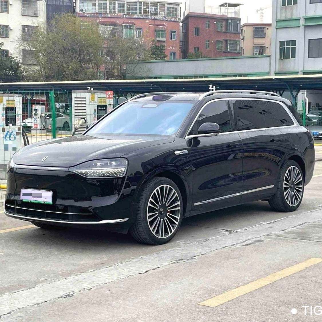 AITO 2024 AITO M9 Extended Range Ultra 42kWh Automatic Transmission سيارة مستعملة